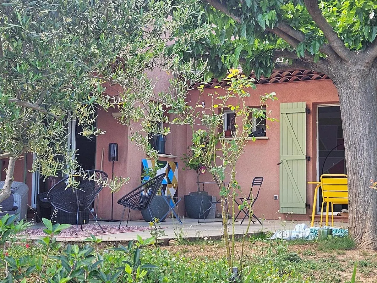 Maison D'Artiste African Queen Cotignac