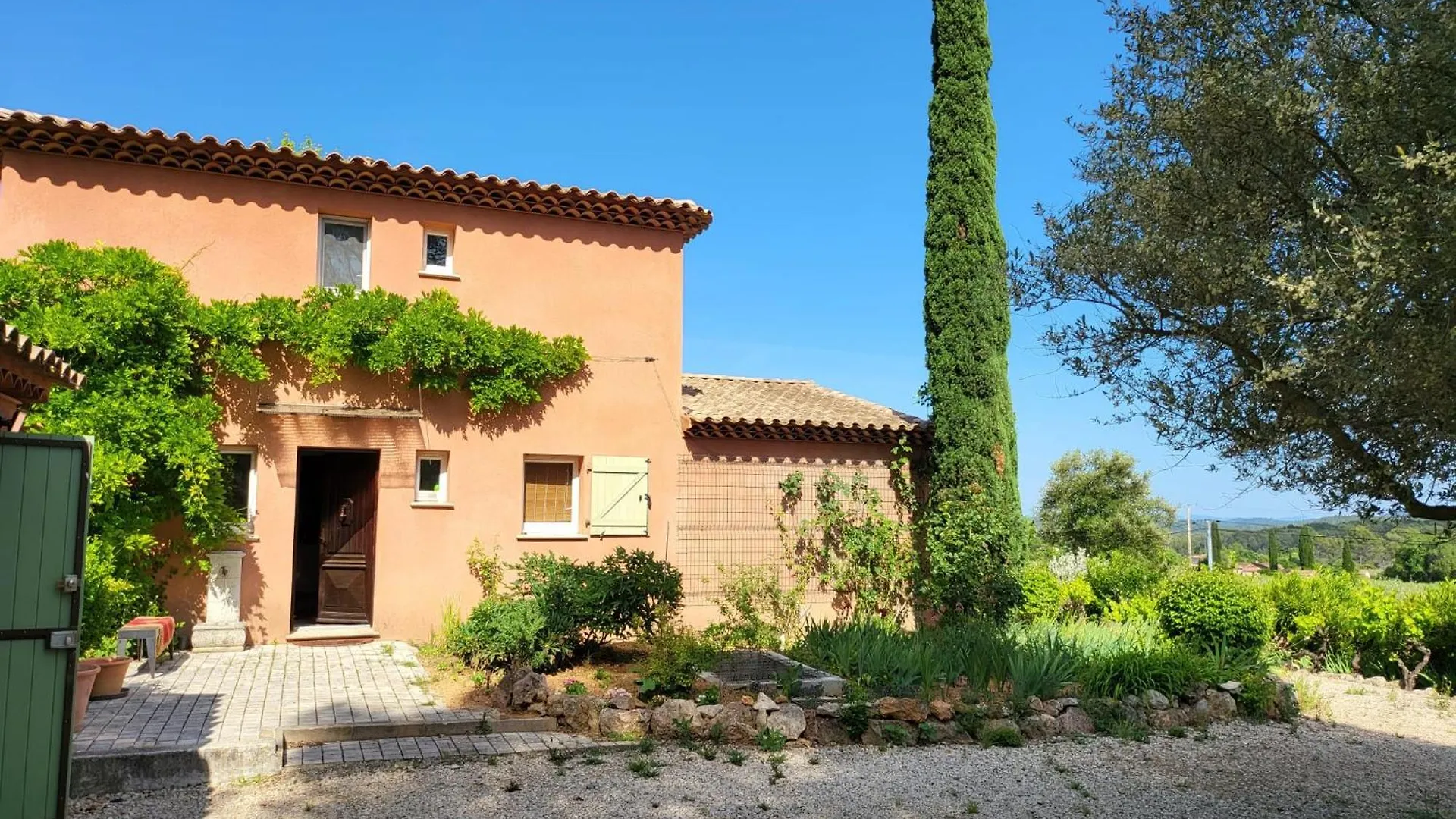 Maison D'Artiste African Queen Cotignac